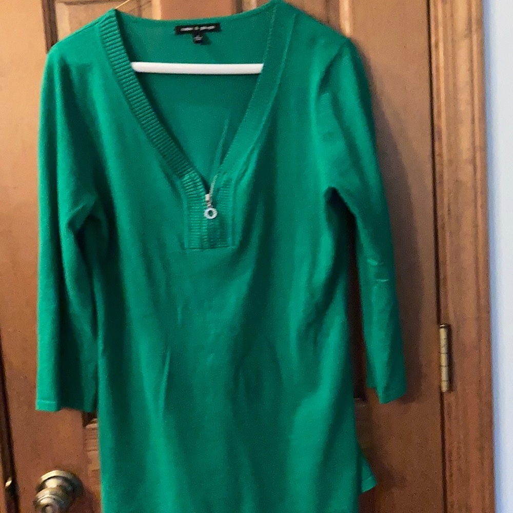 Stunning green tunic sweater with side slits